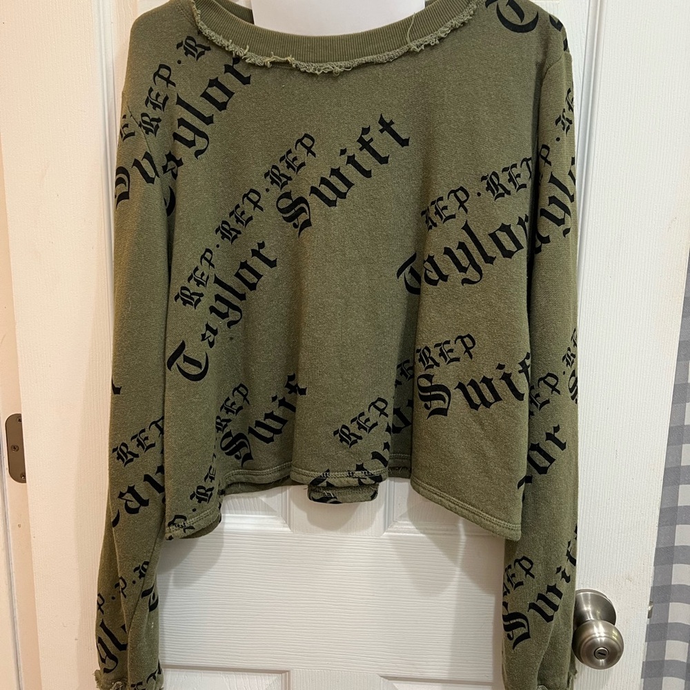 Olive Green Rep Sweater size large